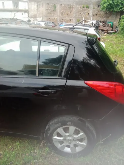 Nissan Tiida 5 portes 2013 Tiida 5 portes