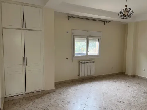 Location Appartement F4 Alger Draria