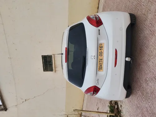Peugeot 208 2014 Allure