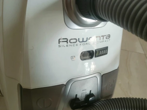 Aspirateur Rowenta silence force compact