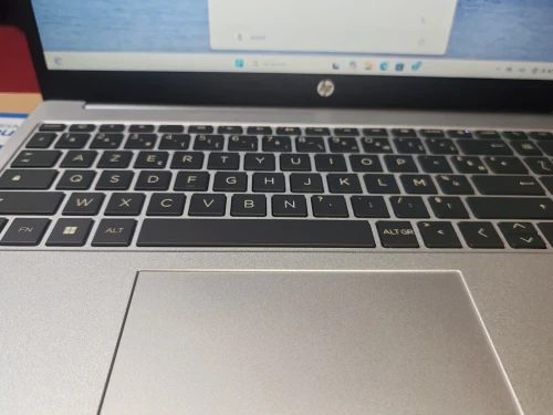 Hp 250 g10 /15.6p  i7-1355u.. 08gb ram.. 512go nvme 140000