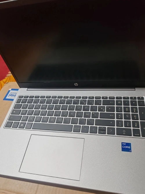 Hp 250 g10 /15.6p  i7-1355u.. 08gb ram.. 512go nvme 140000