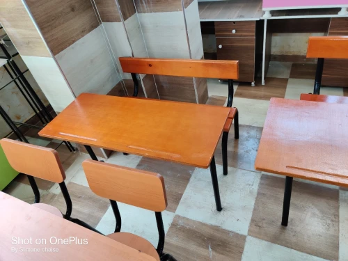 Fabrication et vente chaise table scolaire 