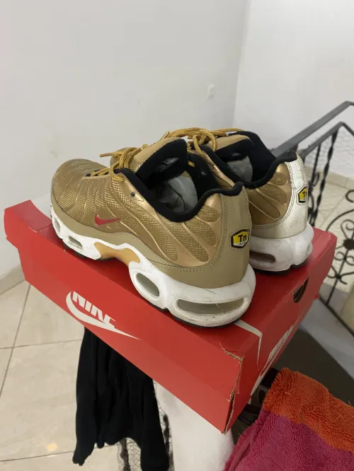NIKE TN