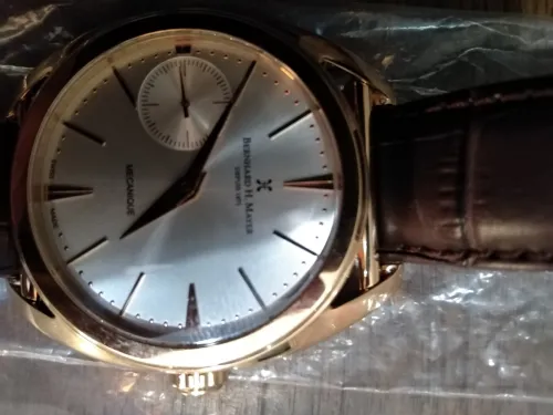 Montre Bernhard H. Mayer.