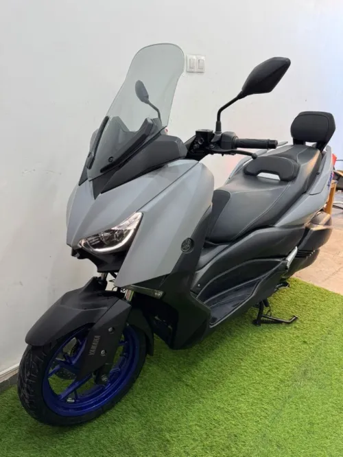 Yamaha Xmax 2021
