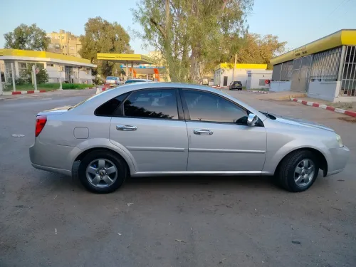 Chevrolet Optra 5 portes 2010 Optra 5 portes
