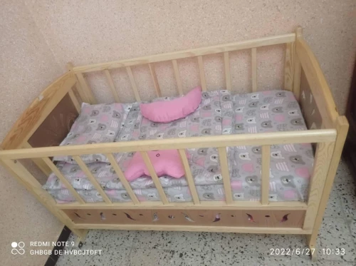 سرير اطفال 