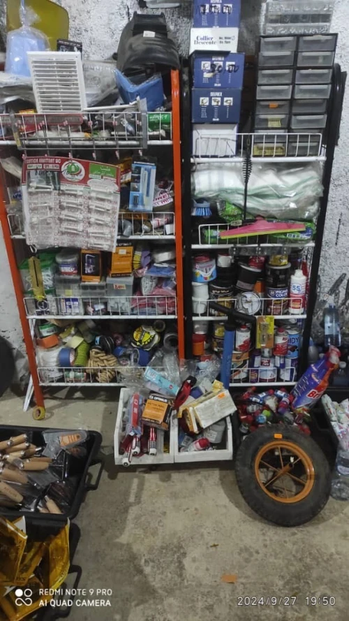 Lot quincaillerie, électricité, plomberie 