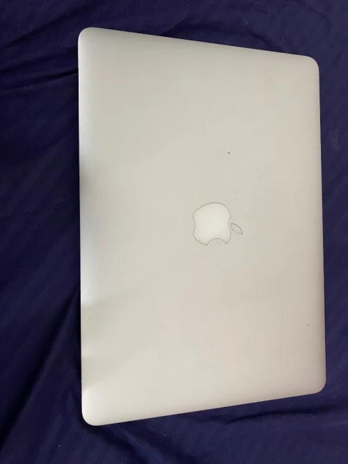 MacBook Air (13-inch, 2017)