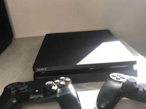 Ps4 slim