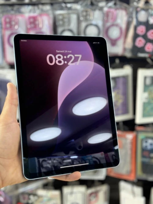 iPads 11