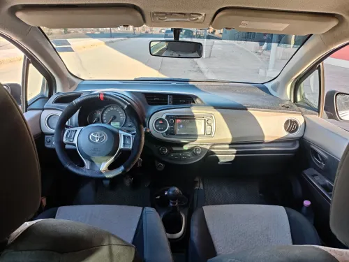 Toyota Yaris 2012 