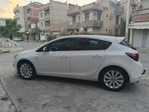 Opel Astra 2015 COSMO