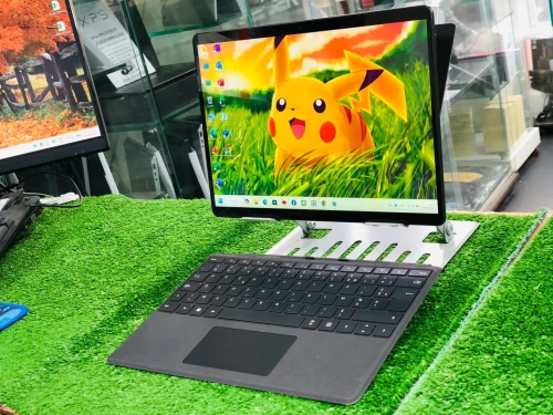 Microsoft surface pro 8