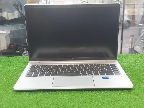 HP ELITEBOOK 640 G9