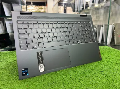 LENOVO YOGA 7i