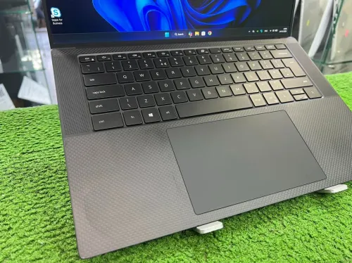 DELL PRECICI 5500