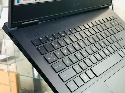 HP OMEN 16