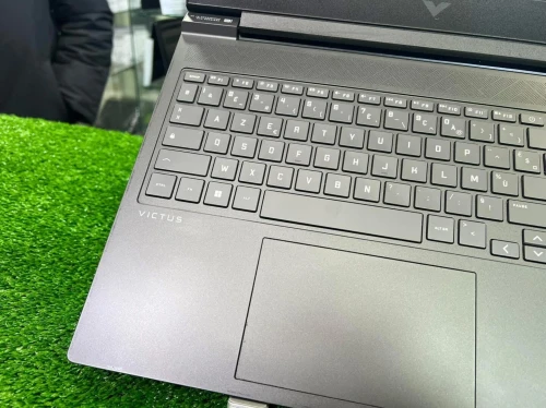 HP victus
