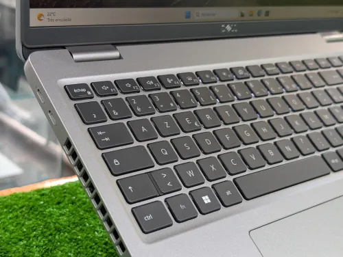 Dell Precision 3560