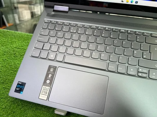 LENOVO YOGA 7i