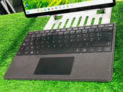 Microsoft surface pro 8
