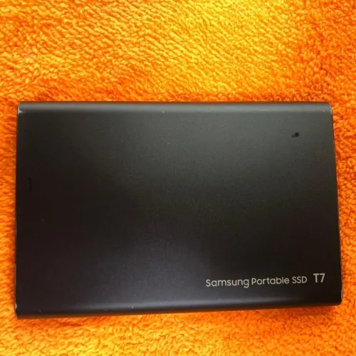 samsung T7 Shield 1TB