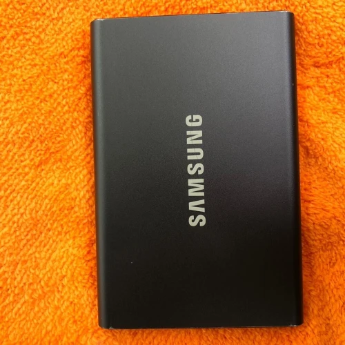 samsung T7 Shield 1TB