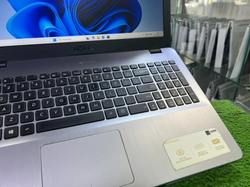ASUS  VIVOBOOK X542UN