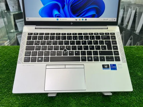 HP ELITEBOOK 840 G8
