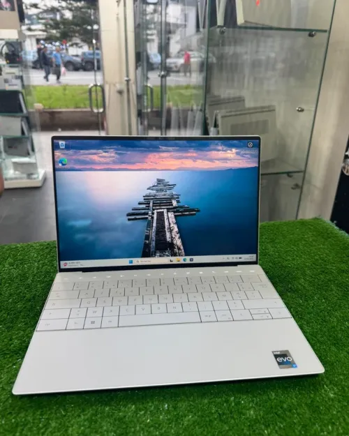 DELL XPS PLUS 9320 serie P