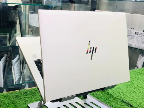 HP ELITEBOOK
