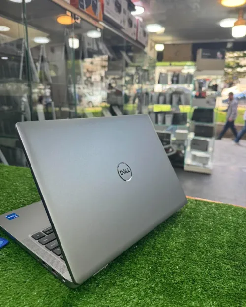 DELL latitude 7440