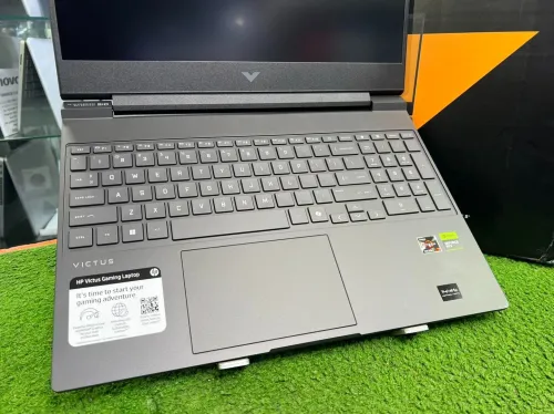 HP VICTUS 15