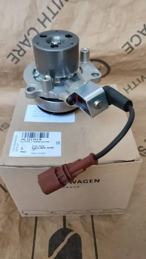 Pompe à Eau 1.6 - 2.0 TDI VAG   04L121011N