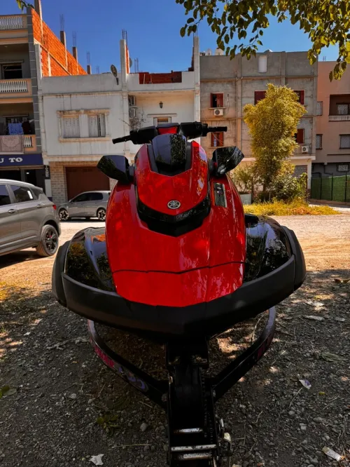 Jet ski