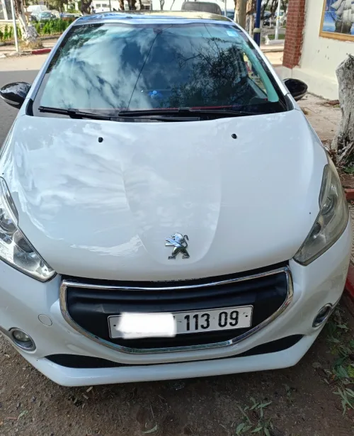 Peugeot 208 2013 Allure