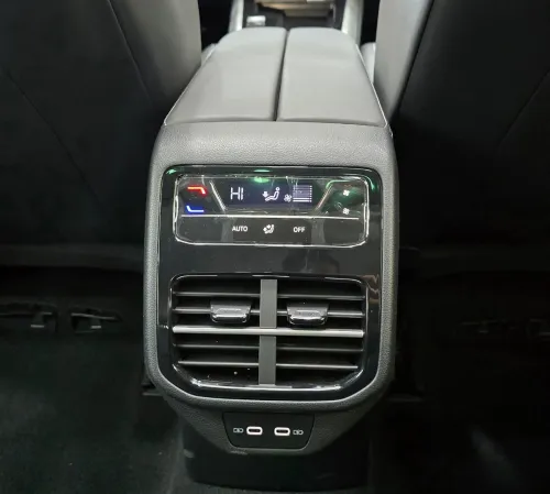 Volkswagen Passat 2025 Pro
