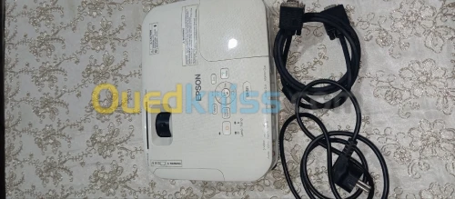 Datashow projecteur epson eb-s11