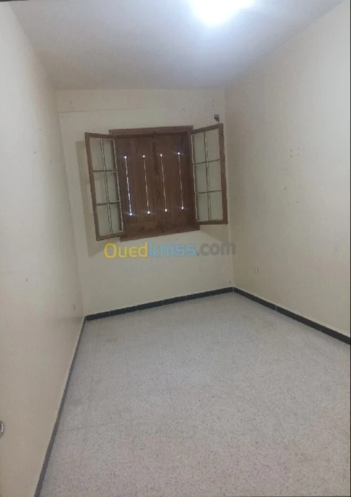 Location Appartement F3 Alger Bouzareah