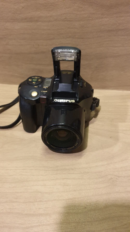 Olympus IS-100s, appareil photo reflex mono-objectif (SLR) 35 mm autofocus vintage collection, Japan