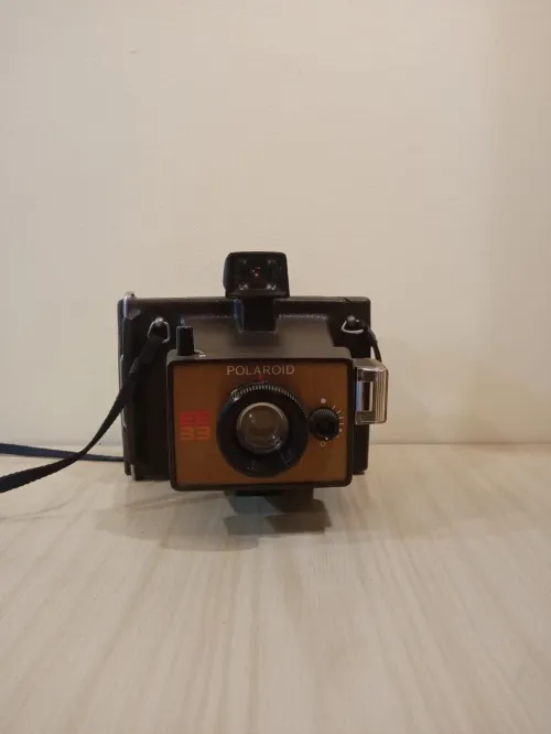 Vintage Appareil photos POLAROID EE33 dans sa boite 