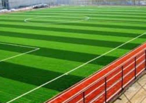 انجاز وتهيئة الملاعب الرياضية والخرسانة