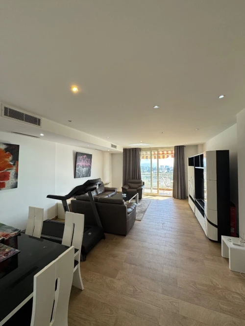 Location Appartement F4 Alger Hydra