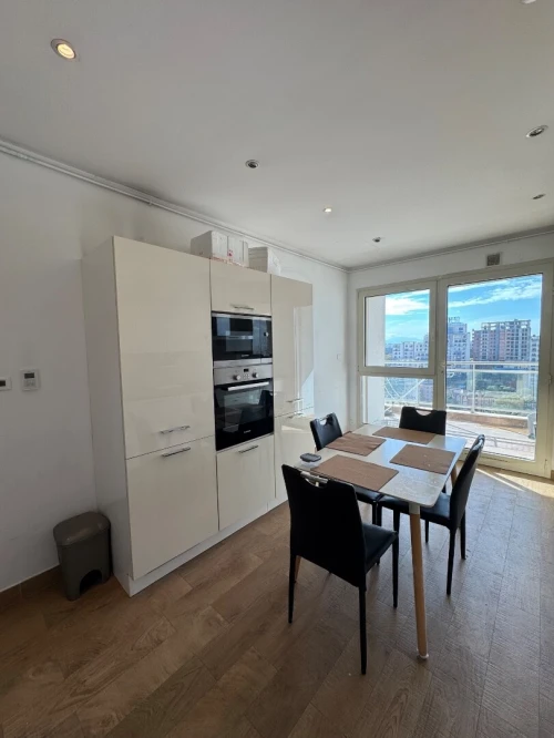 Location Appartement F4 Alger Hydra