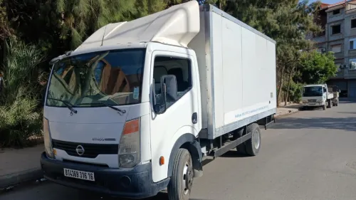 Nissan NT400 2016