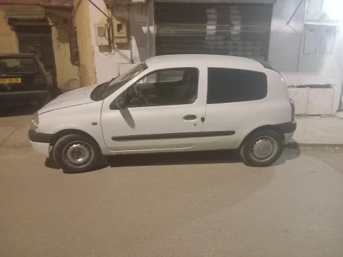 Renault Clio 2 2000 Rn