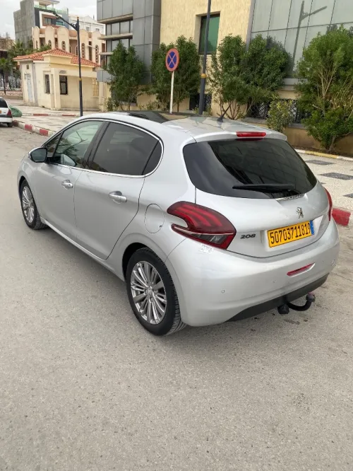 Peugeot 208 2018 Access Facelift
