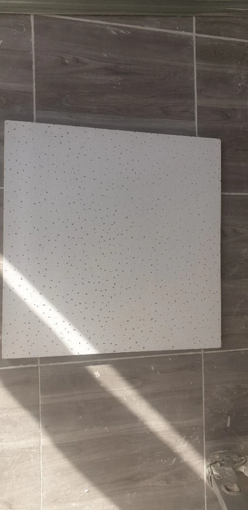 Faux plafond laine minéral 